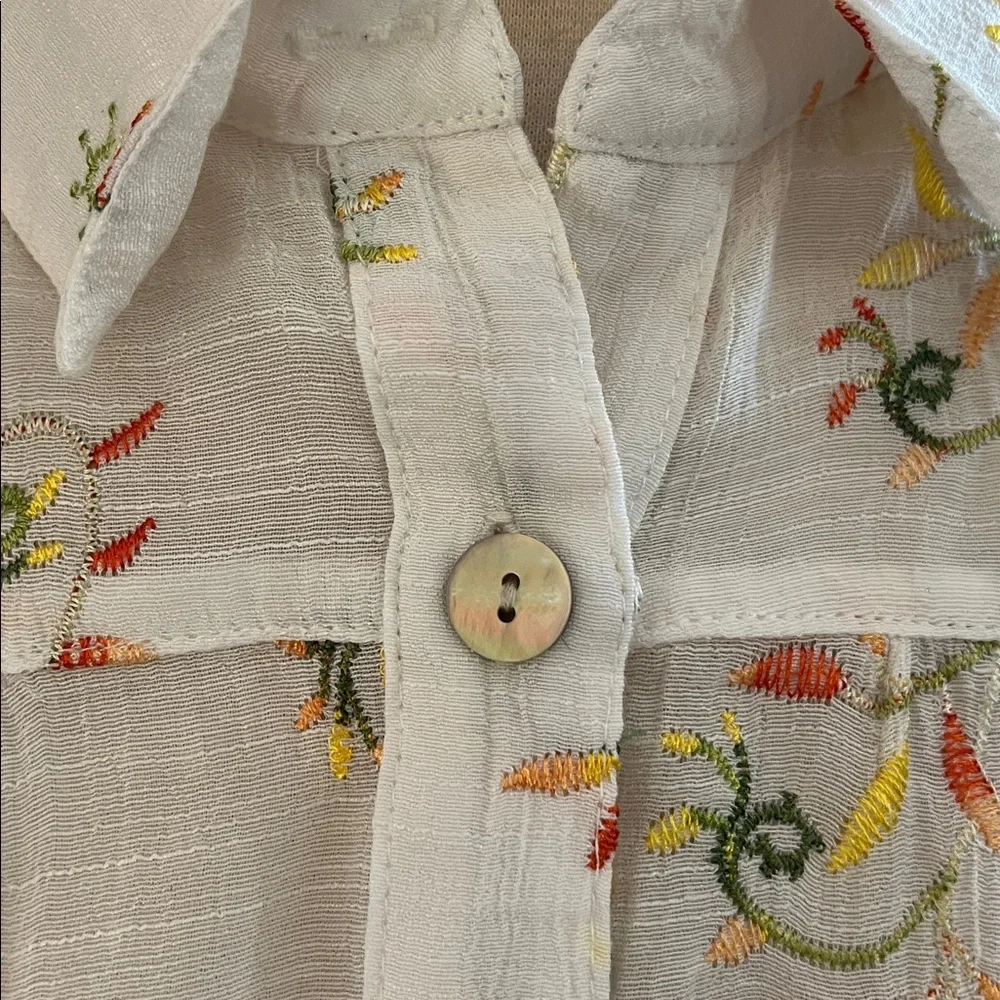 Figueroa & Flower Floral Embroidered Button Down Semi Sheer Shirt Size Large